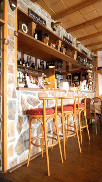 Restaurant Pension-Anton Яхимов Экстерьер фото